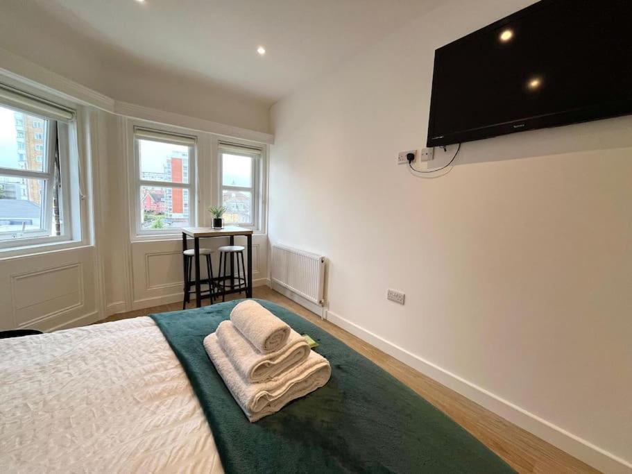 Апартаменты 310, The Kove, West Hill Road Борнмут Экстерьер фото
