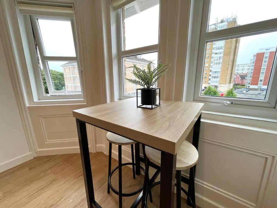 Апартаменты 310, The Kove, West Hill Road Борнмут Экстерьер фото